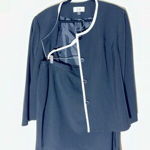 Le Suit Black Blazer and Skirt Set